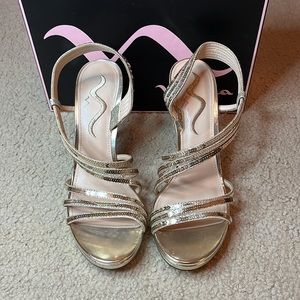 Nina gold/silver glitter heels size 10
